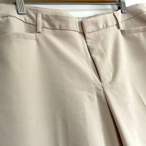 Brand New, Size 14 Signature Fit Capri Pants